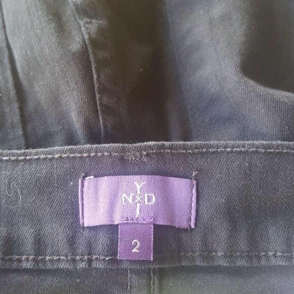 NYDJ "Ariel" Black Crop Jeans - Size 2 - Picture 3 of 5